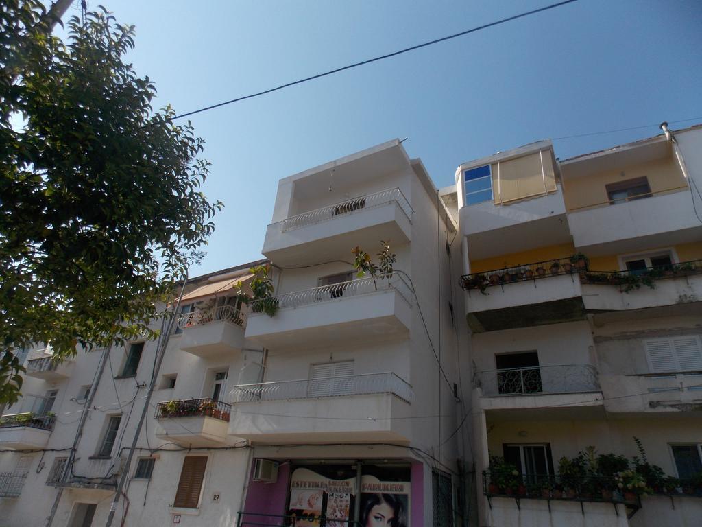 Linda Home Saranda Extérieur photo
