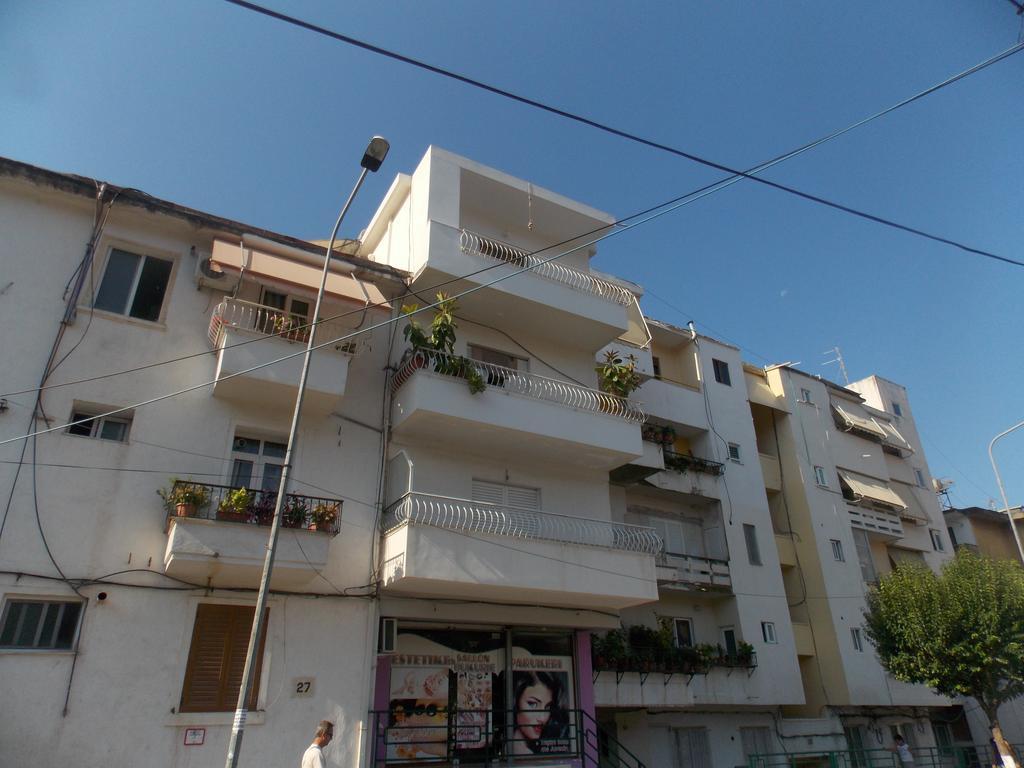 Linda Home Saranda Extérieur photo