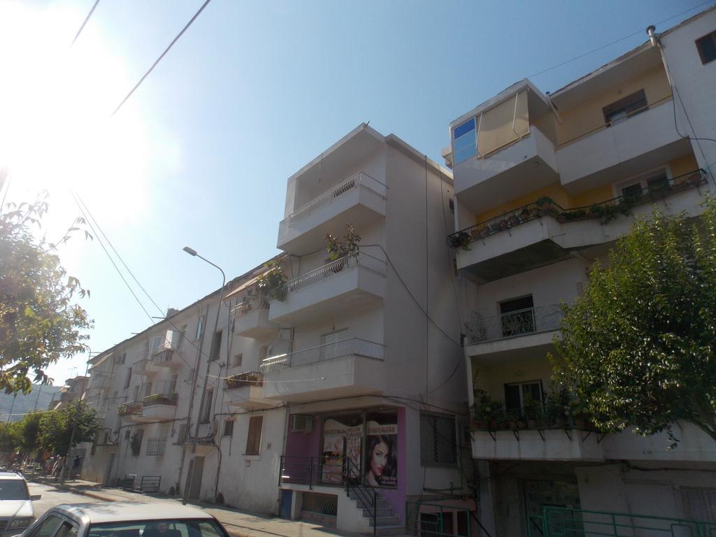 Linda Home Saranda Extérieur photo
