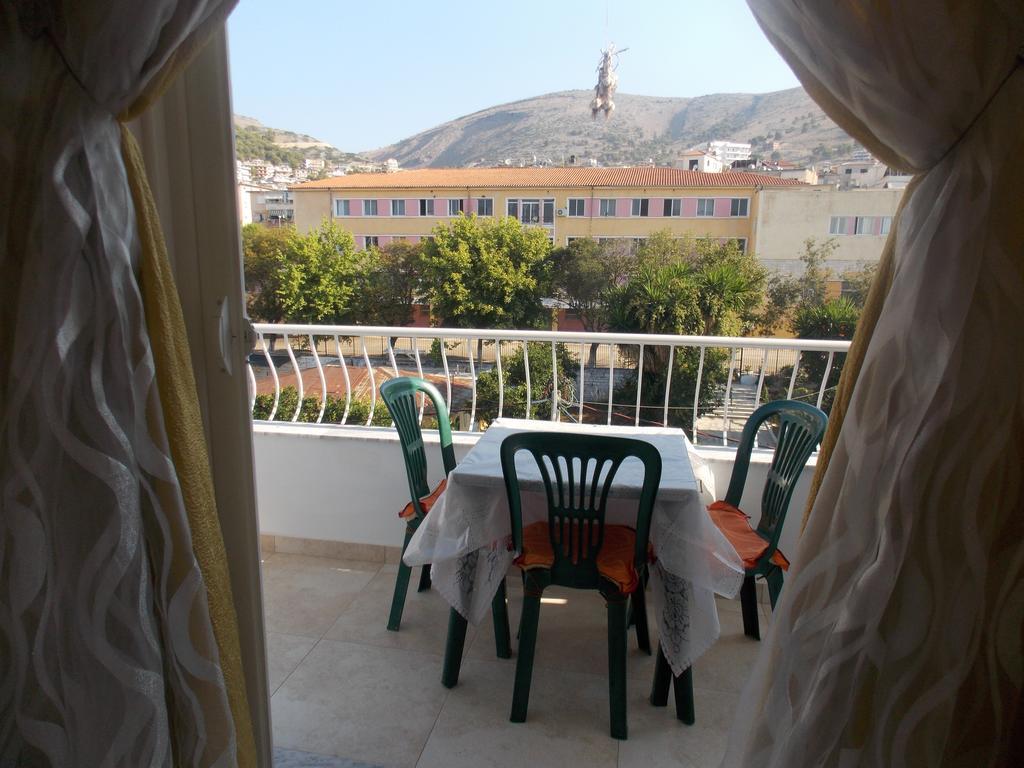 Linda Home Saranda Extérieur photo